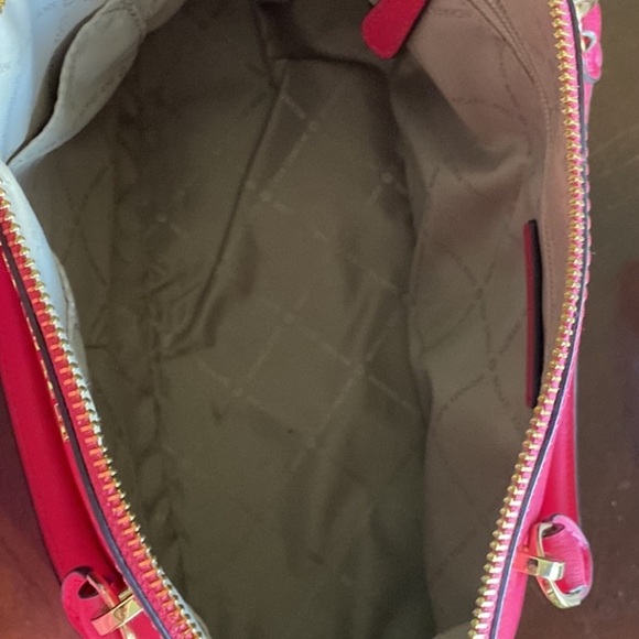 EUC Michael Kors Leather "Cindy" (Domed Satchel) - Picture 10 of 13